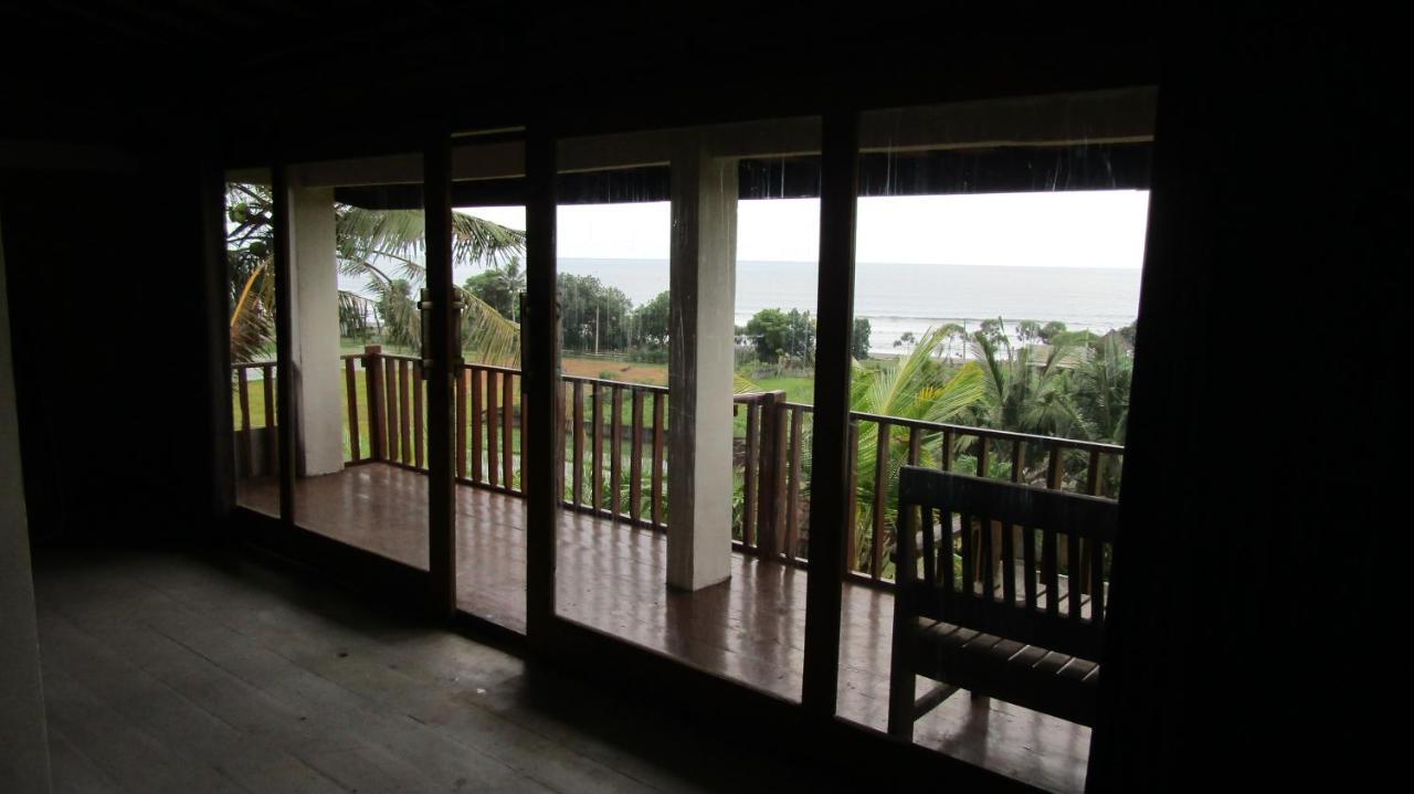 Dikaloha Surfschool And Stay Airsatang Exteriér fotografie