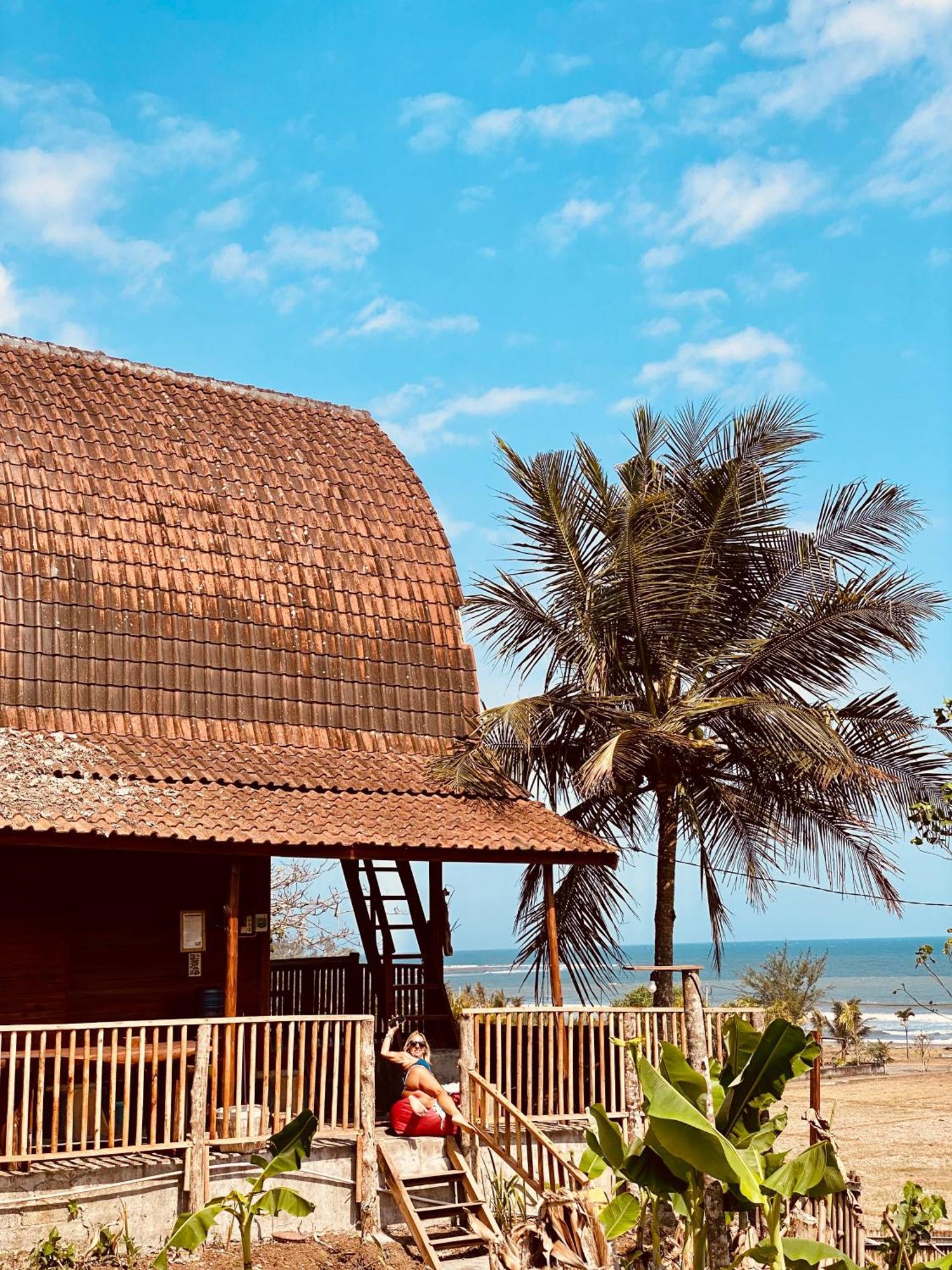 Dikaloha Surfschool And Stay Airsatang Exteriér fotografie